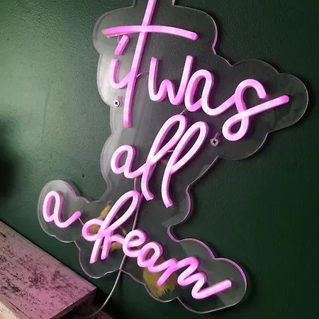 Charming Pheonix Parkside Flat *