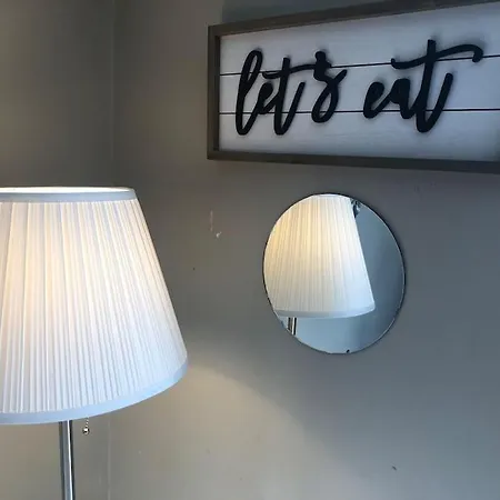 Apartament Charming Pheonix Parkside Flat *