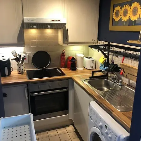 아파트 Charming Pheonix Parkside Flat *